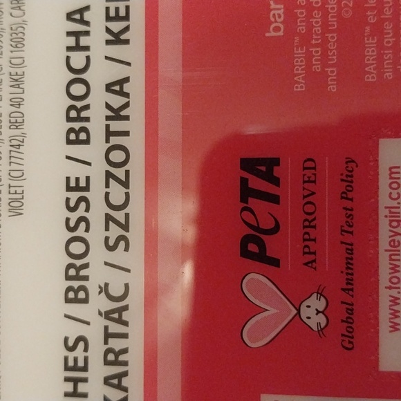 BARBIE MAKEUP PALLETTE WITH BRUSHES - Picture 9 of 10